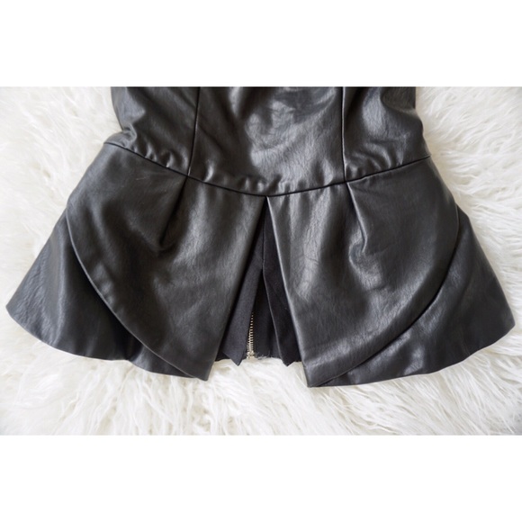 Hot & delicious faux black leather peplum top - Picture 3 of 4